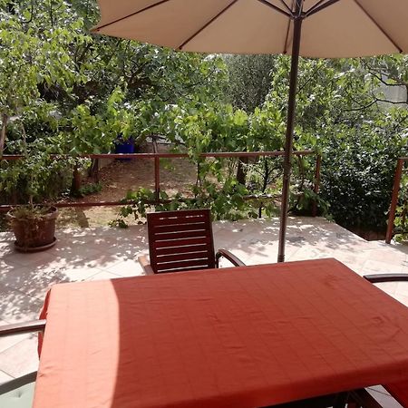 Apartments Mia Starigrad Paklenica Exterior foto